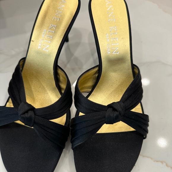 Brand New Ann Klein  Black slip on shoes size 9 - Picture 1 of 7